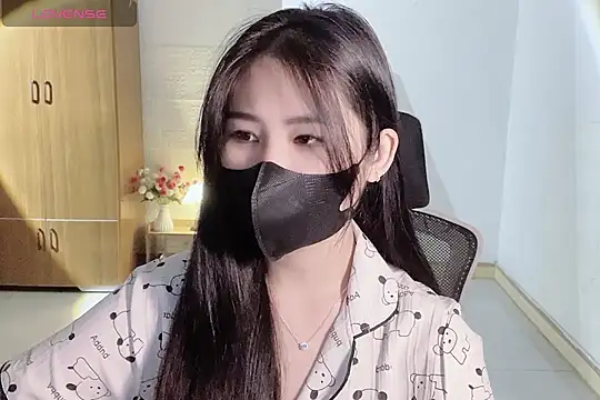    Daisy    online show from December 3, 2:30 pm