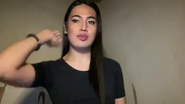 Snapshot of fallon_empress143 chatting on September 9, 12:10 am fallon empress143 online show from September 9, 12:10 am