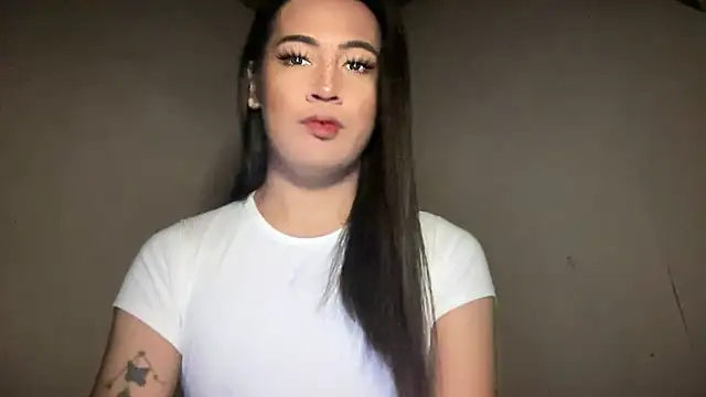 Snapshot of fallon_empress143 chatting on October 4, 4:07 am fallon empress143 online show from October 4, 4:07 am
