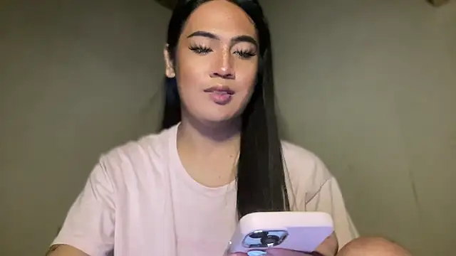 Snapshot of fallon_empress143 chatting on September 18, 11:14 pm fallon empress143 online show from September 18, 11:14 pm