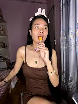 Snapshot of Dau-Tayy chatting on October 5, 3:50 pm Dau-Tayy online show from October 5, 3:50 pm