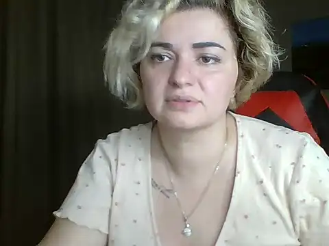 Snapshot of Wymini chatting on September 18, 8:51 pm Wymini online show from September 18, 8:51 pm