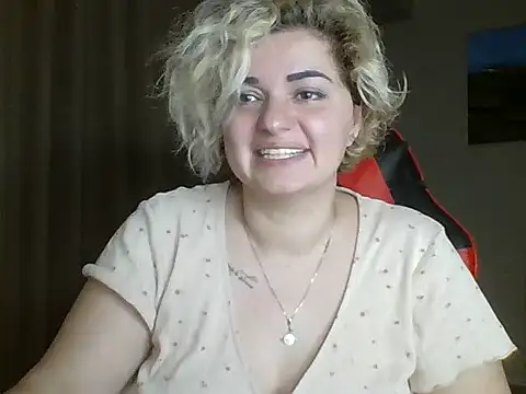 Snapshot of Wymini chatting on September 20, 9:24 pm Wymini online show from September 20, 9:24 pm