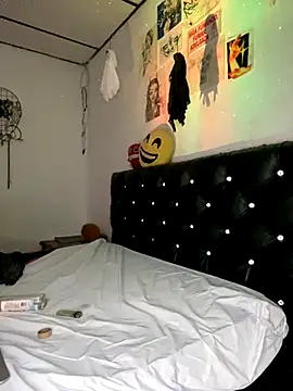 venusobryan 55 online show from November 23, 7:37 pm