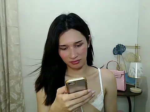 SerenaCortesi online show from November 14, 9:04 pm