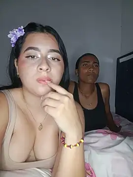 Chloe Sky love online show from June 5, 3:10 am