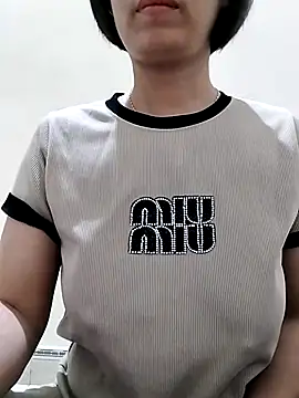 love sexy090 online show from February 26, 6:45 am