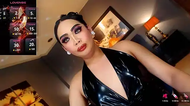 FridaHumphrey online show from April 15, 5:02 pm