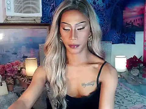 sassylatina online show from February 25, 3:21 pm