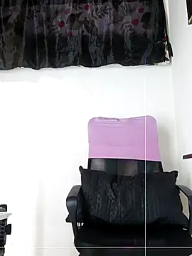 angierot2025 online show from July 15, 7:51 pm