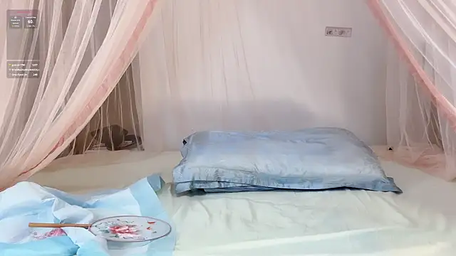 Snapshot of xinxin520-baby chatting on October 7, 1:43 am xinxin520-baby online show from October 7, 1:43 am