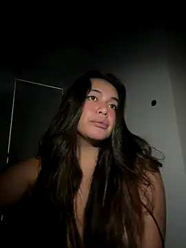 Snapshot of urasianlady chatting on October 6, 1:39 pm urasianlady online show from October 6, 1:39 pm