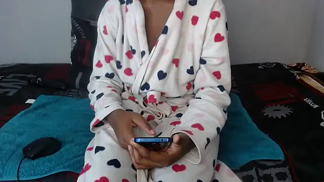 shy-lillyX22 online show from September 30, 5:24 am