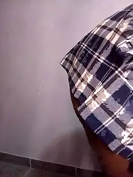 shy-lillyX22 online show from March 23, 6:52 am