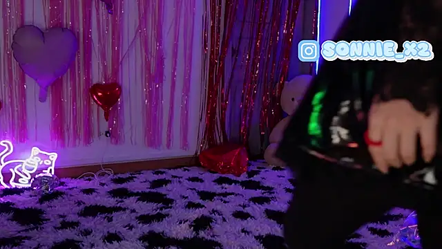 Sonnie mami online show from February 18, 1:54 pm