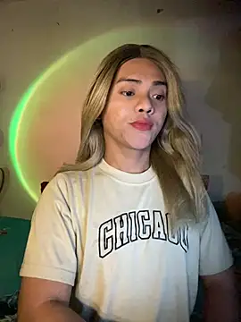 calimonroe online show from April 21, 11:23 pm