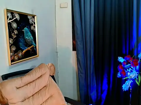 Snapshot of Queen_yasii_88 chatting on October 9, 4:11 pm Queen yasii 88 online show from October 9, 4:11 pm
