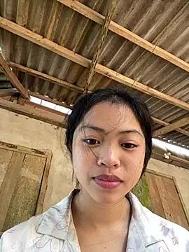 Thy00   online show from March 25, 7:55 am