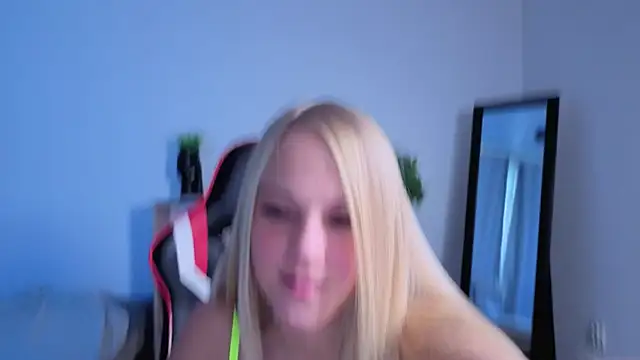 Emmi crystal online show from February 18, 7:18 am