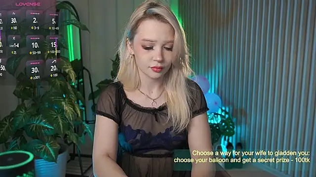 LauraWifeness online show from September 25, 6:01 am