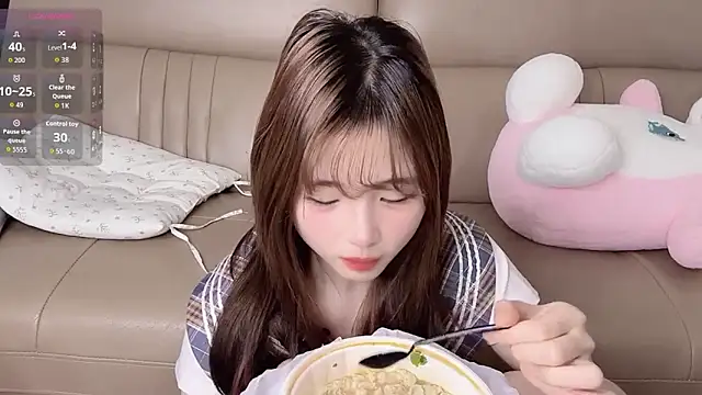 gougou77 online show from April 19, 6:10 pm