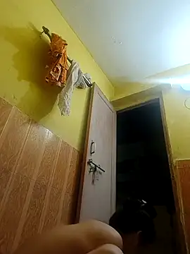 ISHANI-SINGH online show from April 15, 3:34 pm