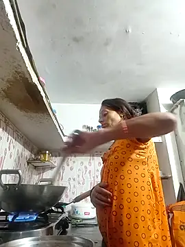 ISHANI-SINGH online show from April 23, 3:03 pm