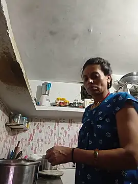 ISHANI-SINGH online show from June 28, 2:23 pm