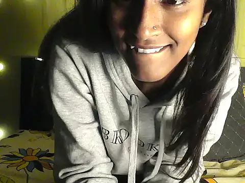 mickle james online show from December 3, 6:43 pm