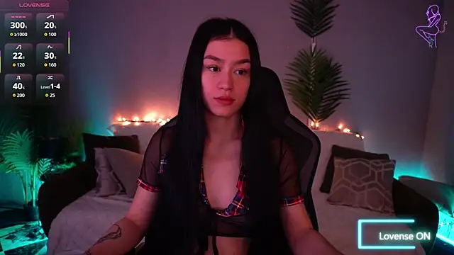 FataleNellie online show from March 27, 9:59 pm