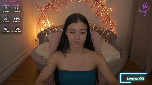 FataleNellie online show from June 30, 8:52 pm