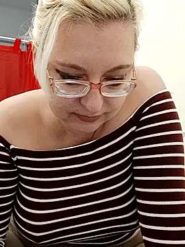 VikaKing online show from January 31, 7:11 pm