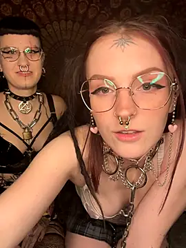 Nyraniel online show from November 21, 8:44 pm