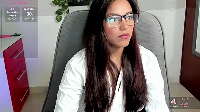 Cameroon-Diaz online show from April 9, 1:49 pm