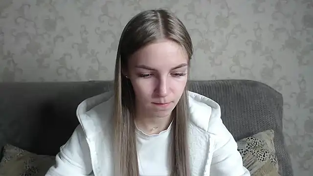 HitGyrl online show from February 26, 1:15 am