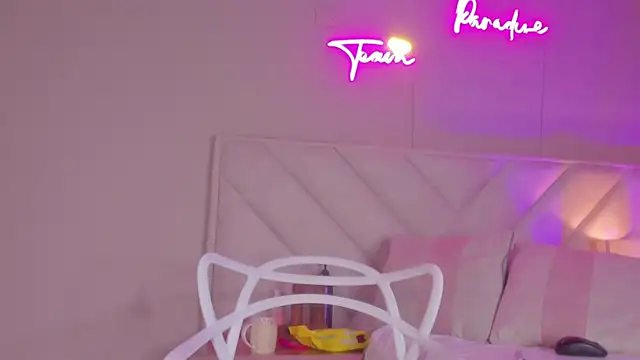  wendy x online show from October 18, 11:35 am