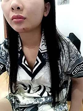 MinhChauXXX19 online show from April 23, 3:03 pm