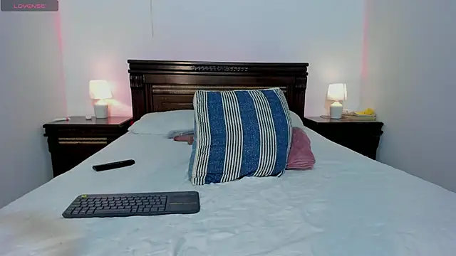 Victoriaa Adams online show from July 13, 11:49 pm