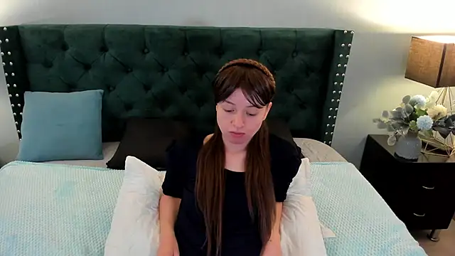 VioletaNova online show from March 24, 2:44 pm