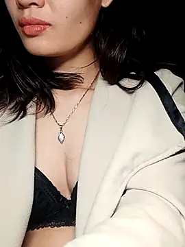 Hinna x online show from November 25, 8:20 pm