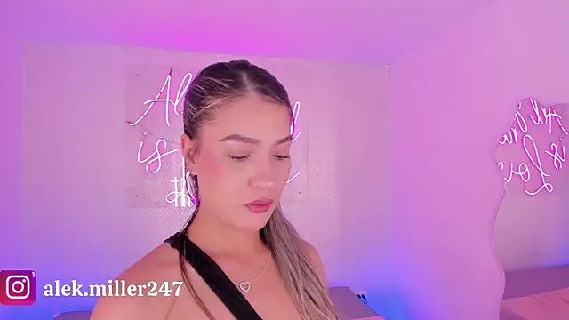 aleksandramiller  online show from February 13, 4:58 am