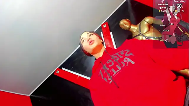 Madison Mujica online show from November 24, 11:34 am