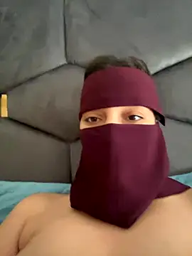 Snapshot of Rabroba89six chatting on September 19, 5:34 pm Rabroba89six online show from September 19, 5:34 pm