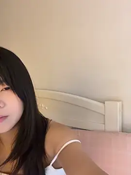 Ella-A9 online show from October 17, 5:05 pm