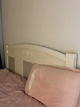 Ella-A9 online show from October 18, 5:15 pm