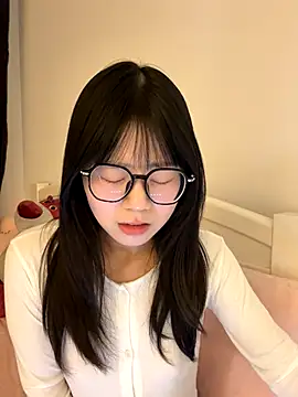 Ella-A9 online show from November 27, 3:59 pm