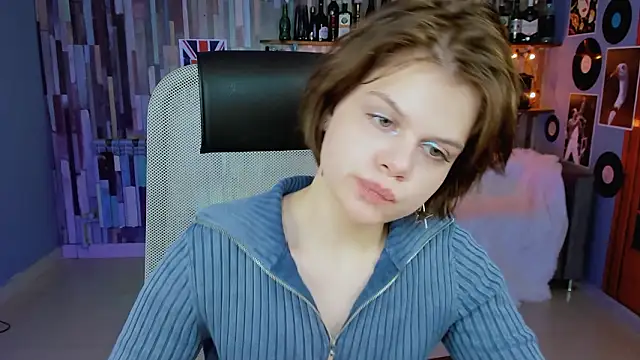 EllieMurler online show from January 14, 1:27 pm