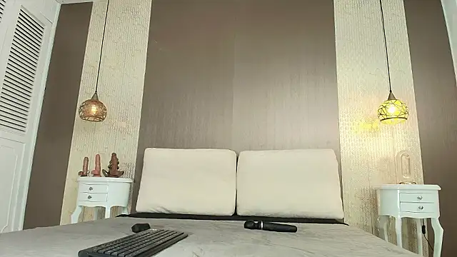 Tiifany Baker online show from February 9, 7:27 pm