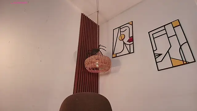 Aliceblaker  online show from October 14, 3:42 am