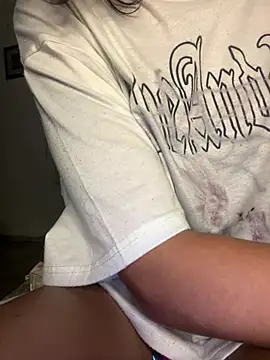 virtualgirlbr online show from March 30, 6:24 am